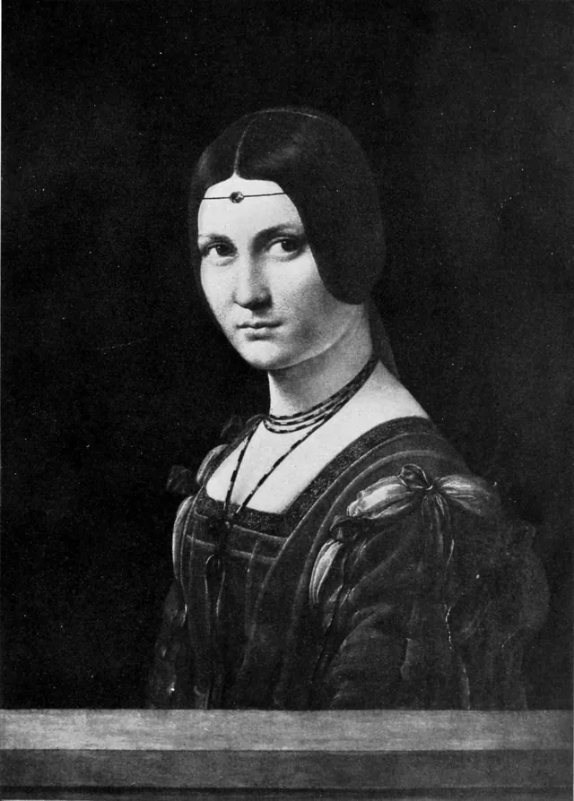 La Belle Ferronnière: ein einfarbiger Druck von 1901. Eine junge Frau, Kopf und Schultern, das Gesicht uns zugewandt, ein dünnes Band über der Stirn, vor dunklem Grund, am unteren Rand eine Brüstung. Eine Reproduktion.